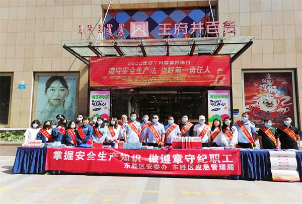 PG电子·仿照器(试玩游戏)官方网站