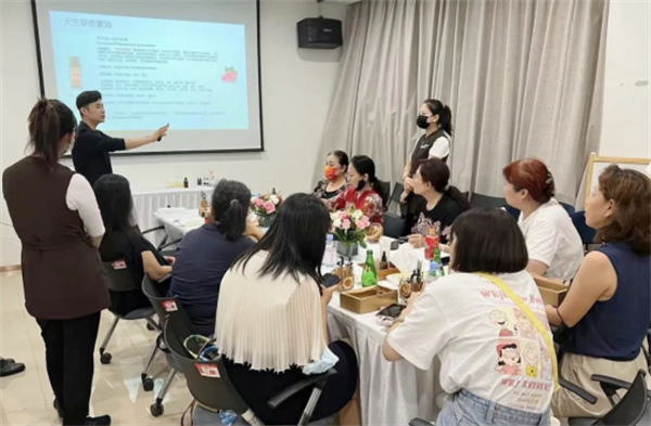 PG电子·仿照器(试玩游戏)官方网站